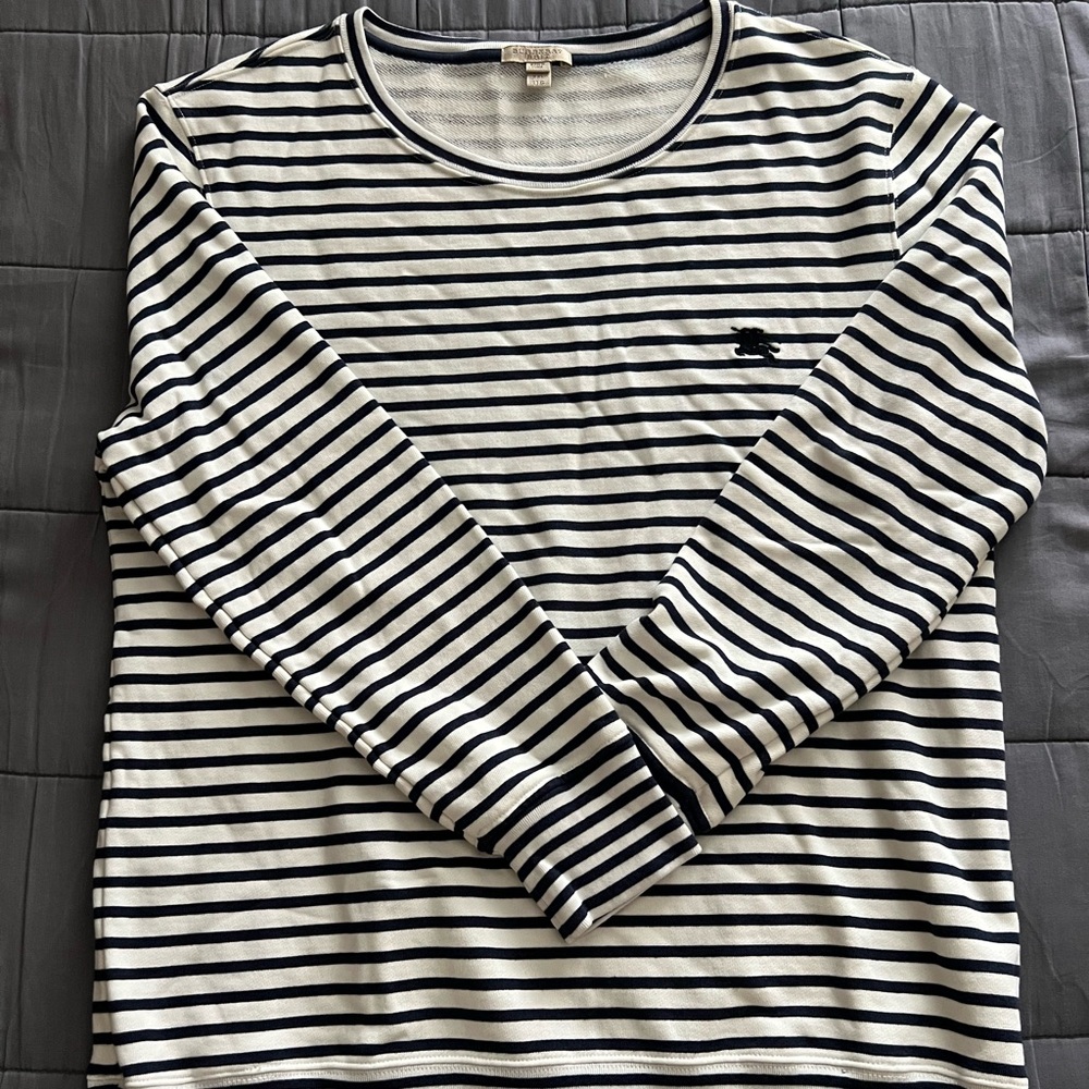 Vintage Burberry Navy and Cream Striped Knit crewneck